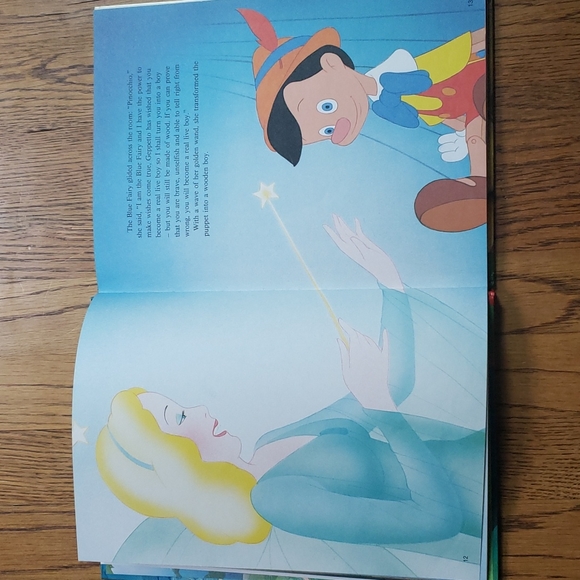 Vintage Disney's Pinocchio Large Hardcover Children's Book - Picture 4 of 7